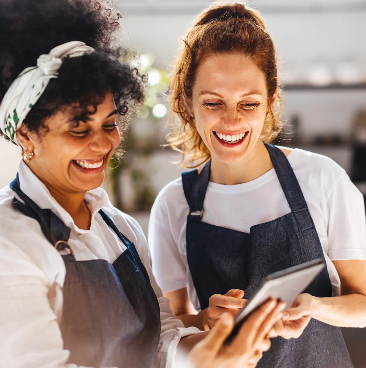 quick-commerce mobile background